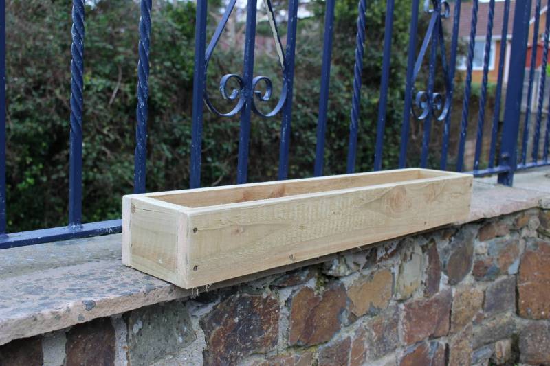Rough Sawn Garden Window Box 15cm High x 15cm Wide - Various Lengths