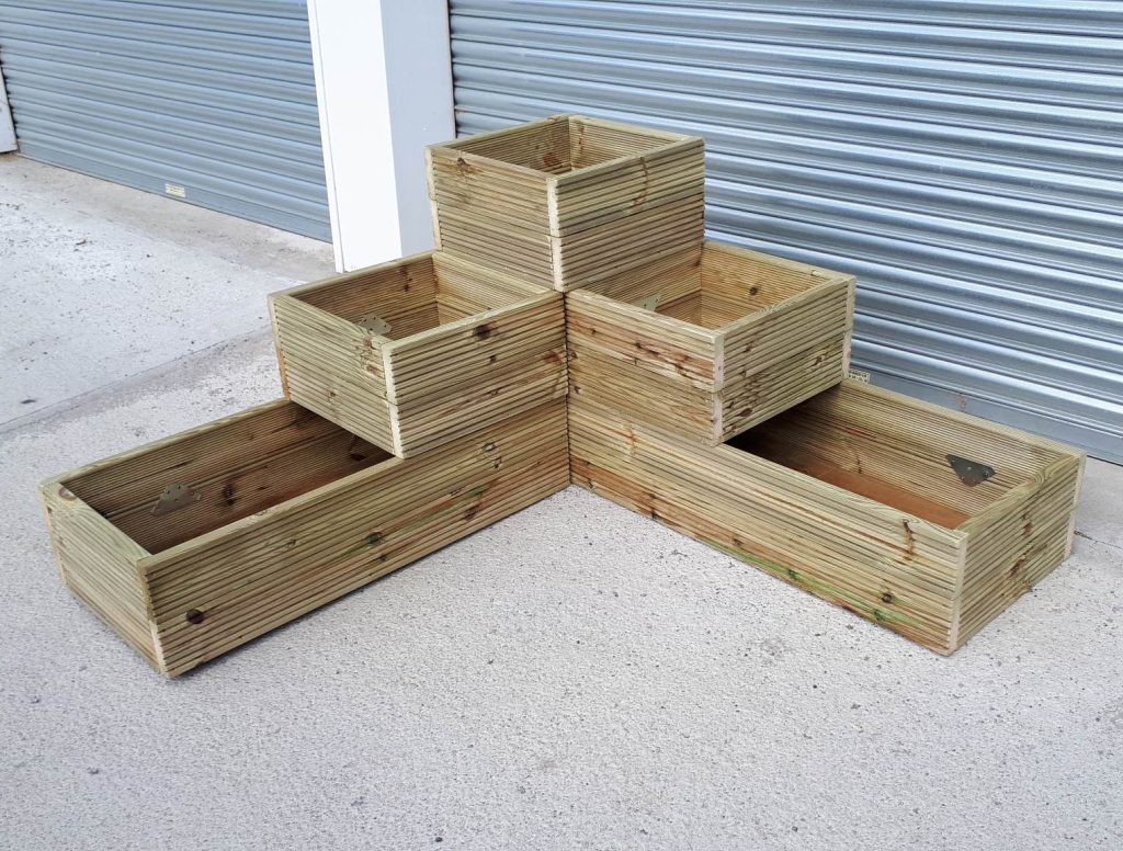 3 tiered decking corner planter