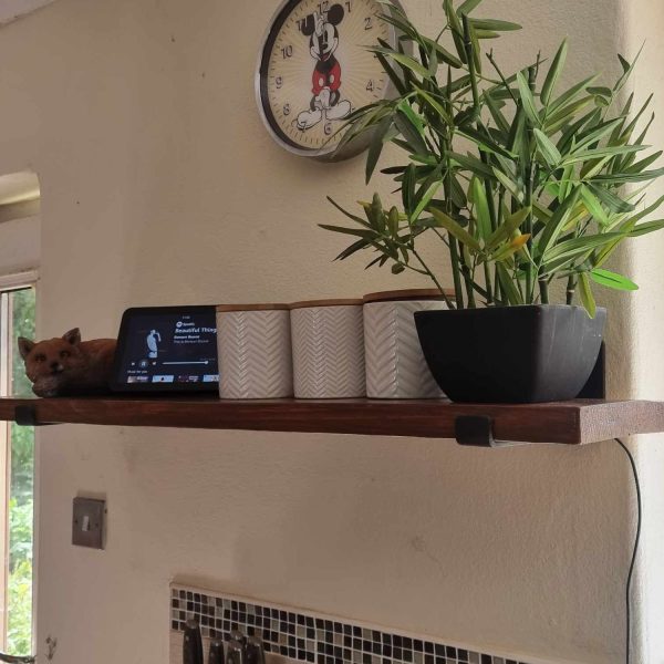 Rustic wood shelf, reclaimed scaffold board with brackets and fixings: Multiple Sizes - Vintage Pine